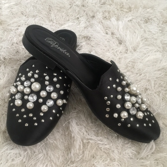 Gorgeous shoes💕 - Picture 2 of 3